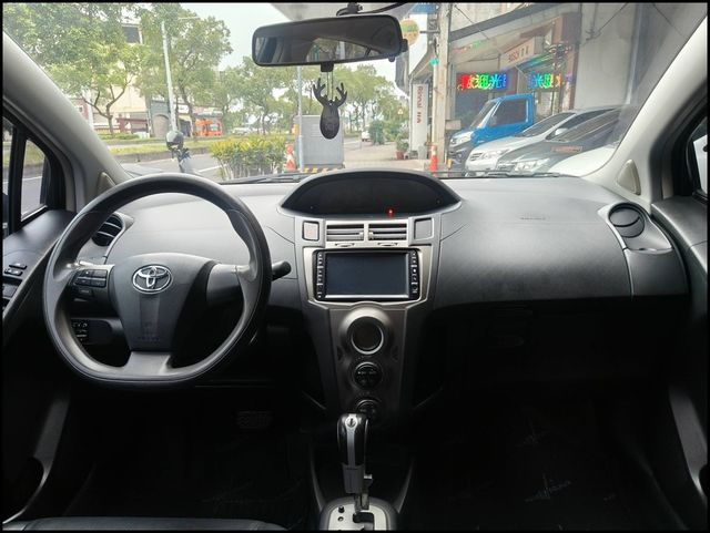 TOYOTA豐田 YARIS  第6張相片