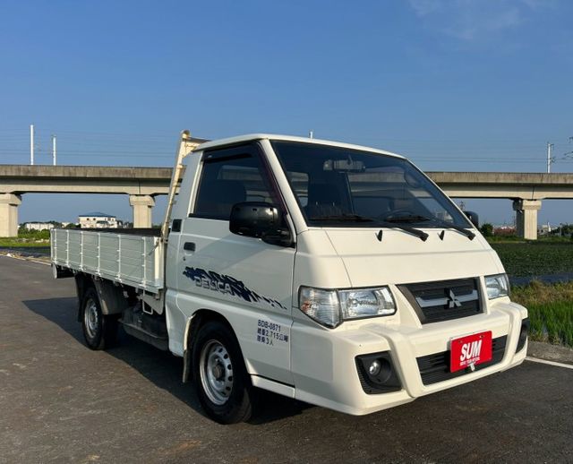 原鈑 引擎.變速箱健康.入檔順暢 胎紋8成新. 車斗底盤無破洞.加裝行車記錄器. 超級賺錢車.還可享2年或5萬公里保固  第4張相片