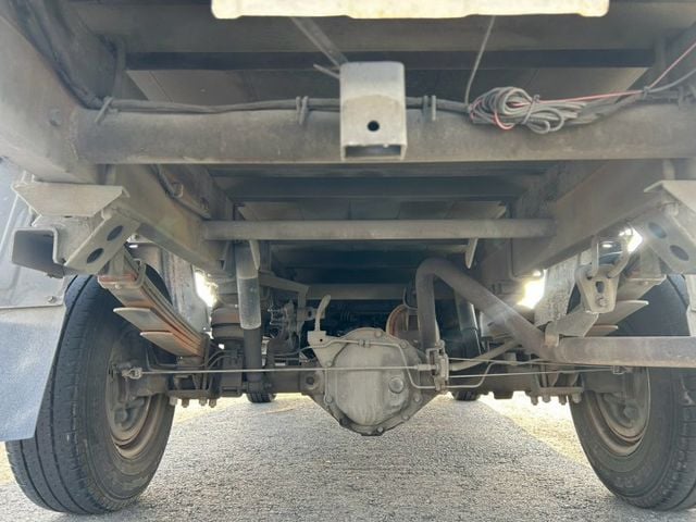 原鈑 引擎.變速箱健康.入檔順暢 胎紋8成新. 車斗底盤無破洞.加裝行車記錄器. 超級賺錢車.還可享2年或5萬公里保固  第11張相片