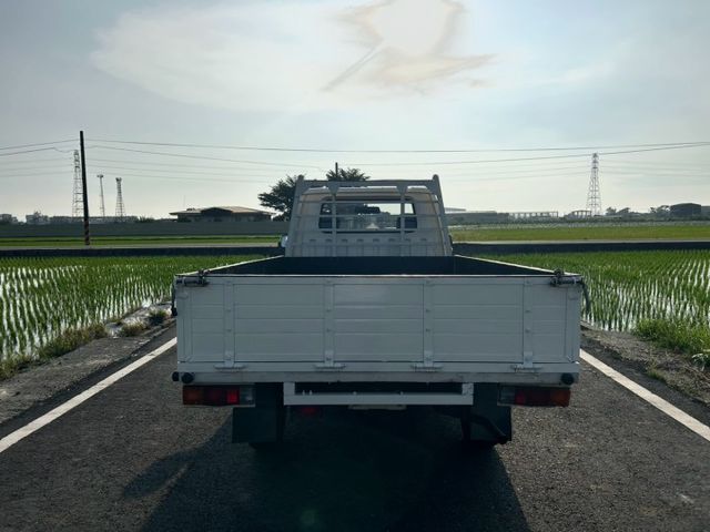 原鈑 引擎.變速箱健康.入檔順暢 胎紋8成新. 車斗底盤無破洞.加裝行車記錄器. 超級賺錢車.還可享2年或5萬公里保固  第17張相片