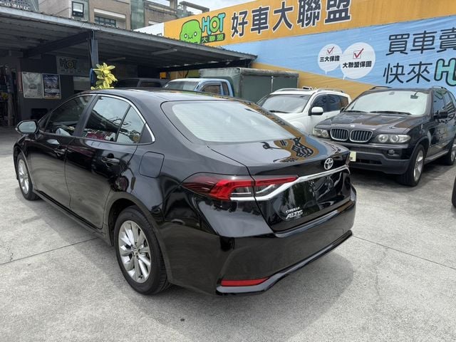 TOYOTA豐田 ALTIS  第2張相片