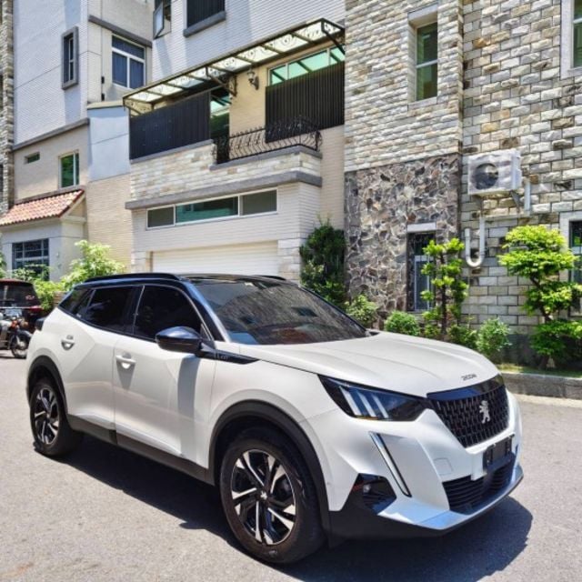 一手車 原版件 實跑96000公里 原廠保養  ACC智慧駕駛 盲點偵測 360環景 I-key免鑰匙  第3張相片