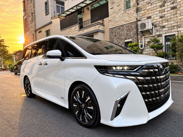 原版件 實跑19000公里 新車保固中 ACC跟車 360環景 盲點偵測 抬頭顯示 冷熱通風椅 電尾門 雙電滑門 I-k  第3張相片