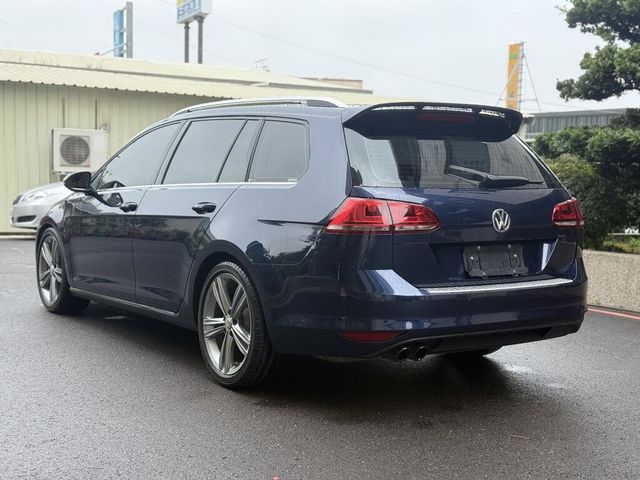 VOLKSWAGEN福斯 GOLF VARIANT  第4張相片
