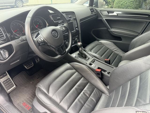VOLKSWAGEN福斯 GOLF VARIANT  第8張相片