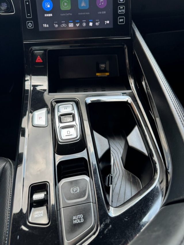 HYUNDAI現代 CUSTIN  第14張相片