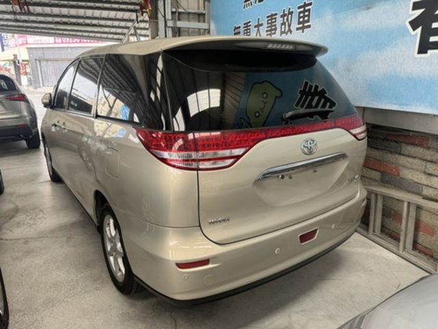 TOYOTA豐田 PREVIA  第3張相片