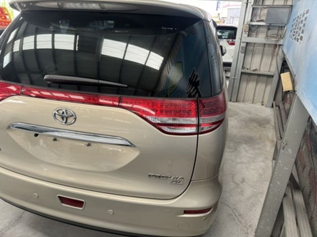 TOYOTA豐田 PREVIA  第4張相片