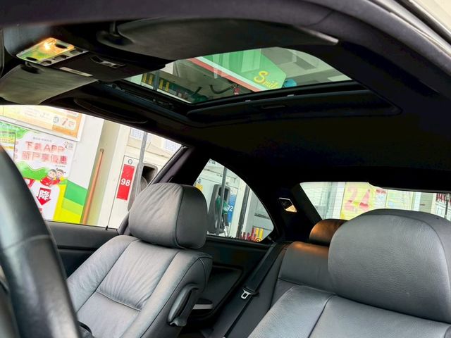 BMW寶馬 330CI  第9張相片