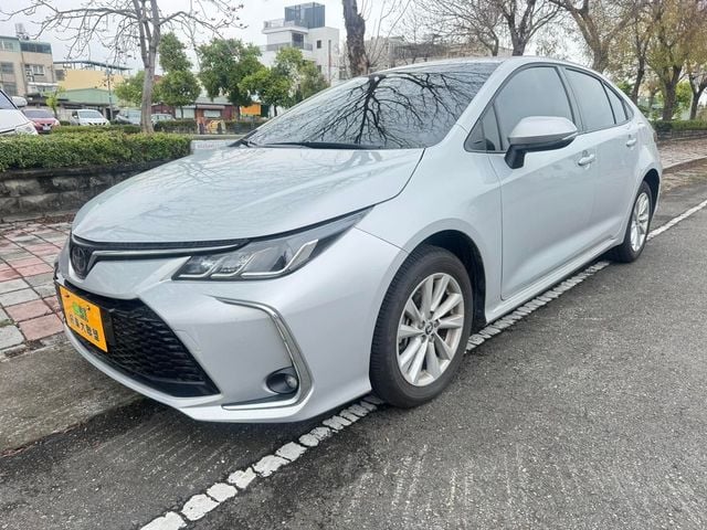 TOYOTA豐田 ALTIS  第2張相片