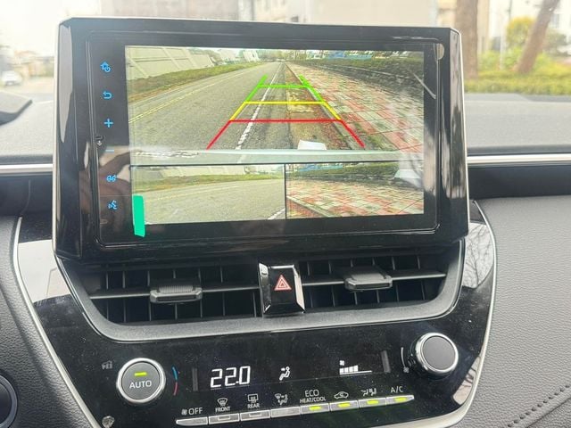 TOYOTA豐田 ALTIS  第6張相片
