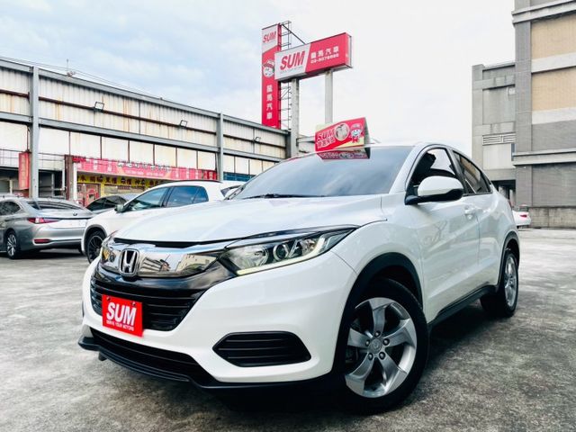 跨界小休旅霸主/6SRS/定速巡航/換檔撥片/循跡防滑/恆溫/胎壓偵測/電子手煞/魚眼頭燈/IKEY摸門/ISOFIX  第4張相片