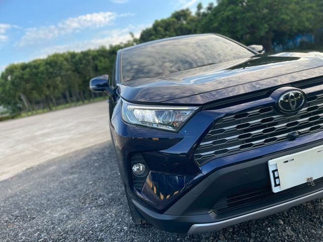 TOYOTA豐田 RAV4  第9張相片