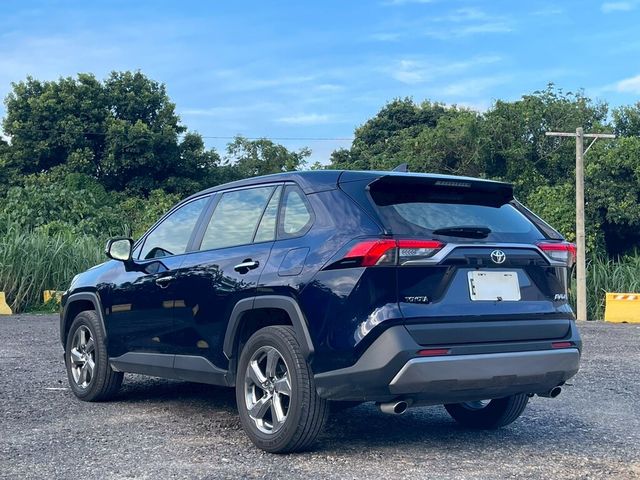 TOYOTA豐田 RAV4  第12張相片