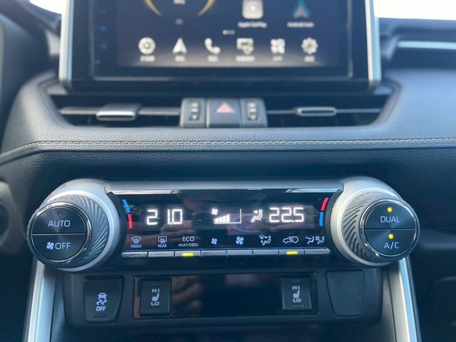 TOYOTA豐田 RAV4  第14張相片