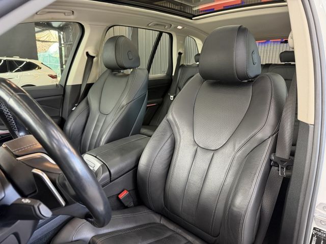19/20年式 X5 xDrive40i 旗艦版 3.0L - 5AU進階輔助駕駛/HK音響/全景天窗/環景/水晶排檔頭  第7張相片