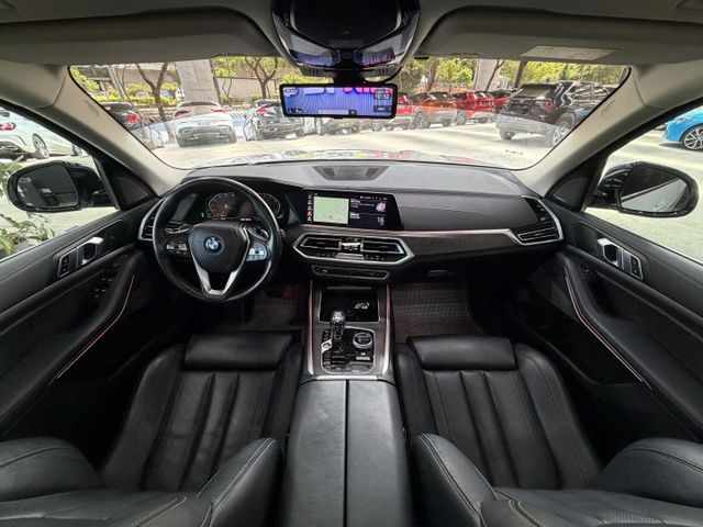 19/20年式 X5 xDrive40i 旗艦版 3.0L - 5AU進階輔助駕駛/HK音響/全景天窗/環景/水晶排檔頭  第10張相片
