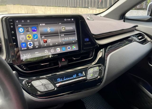 TOYOTA豐田 C-HR  第5張相片