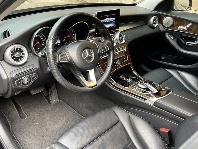 M-BENZ賓士 C300  第3張相片