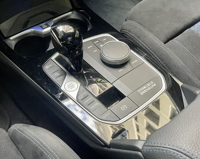 BMW寶馬 118I  第7張相片
