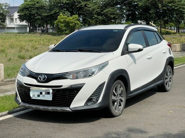 2020 Toyota Yaris Crossover豪華版 僅跑7.9萬 里程保證  保證無重大事故 無泡水  第1張相片
