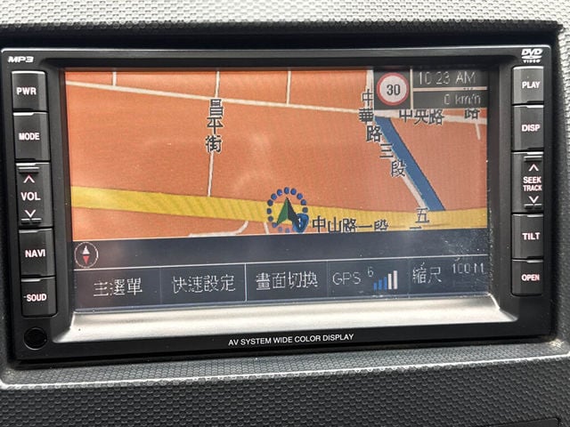 MITSUBISHI三菱 OUTLANDER  第13張相片