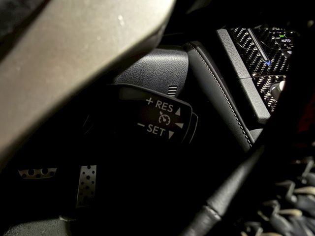 LEXUS凌志 IS 300H  第13張相片