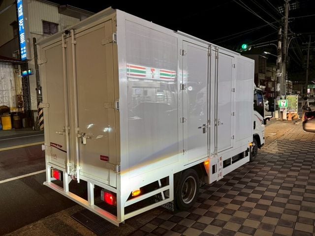 ISUZU五十鈴 NLR  第5張相片