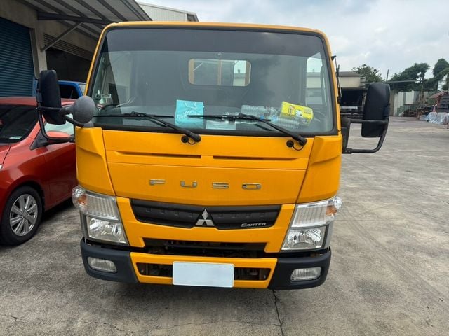 MITSUBISHI三菱 CANTER  第2張相片
