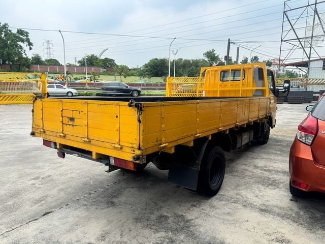 MITSUBISHI三菱 CANTER  第5張相片