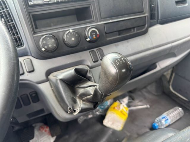 MITSUBISHI三菱 CANTER  第10張相片