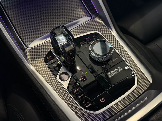 BMW寶馬 X6 XDRIVE40I  第18張相片