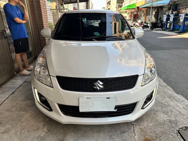 SUZUKI鈴木 SWIFT  第2張相片