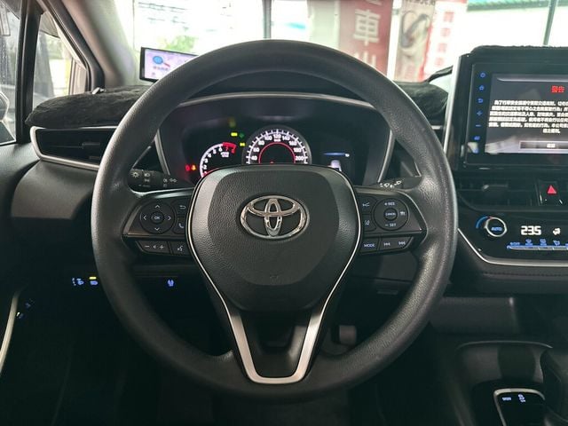 TOYOTA豐田 ALTIS  第8張相片