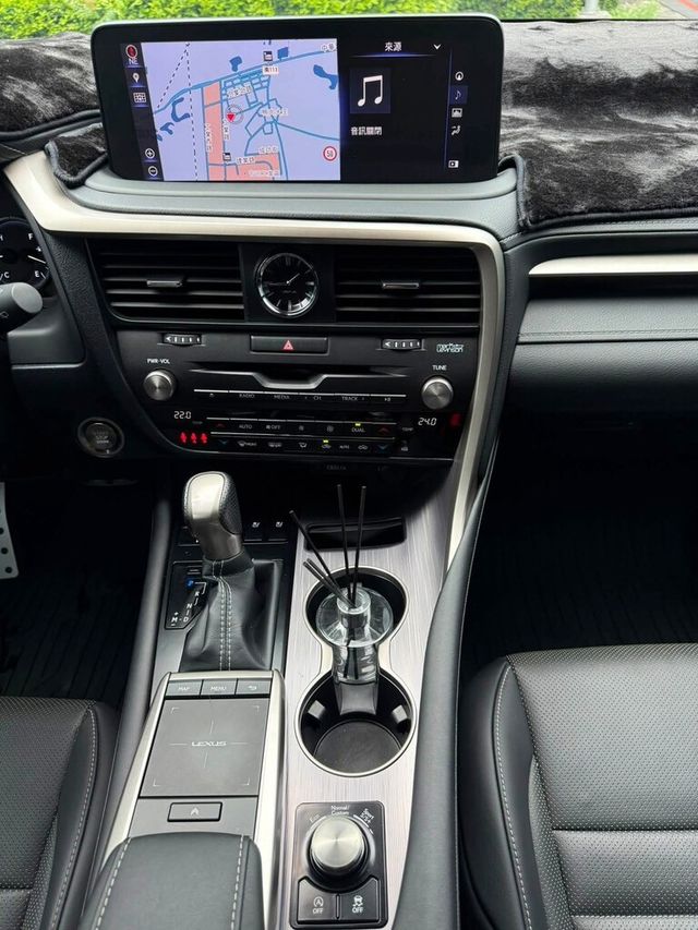 LEXUS凌志 RX300  第10張相片