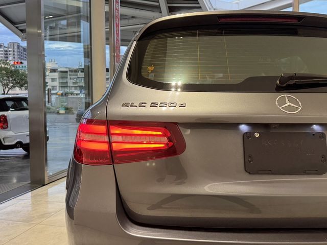 M-BENZ賓士 GLC220D  第3張相片