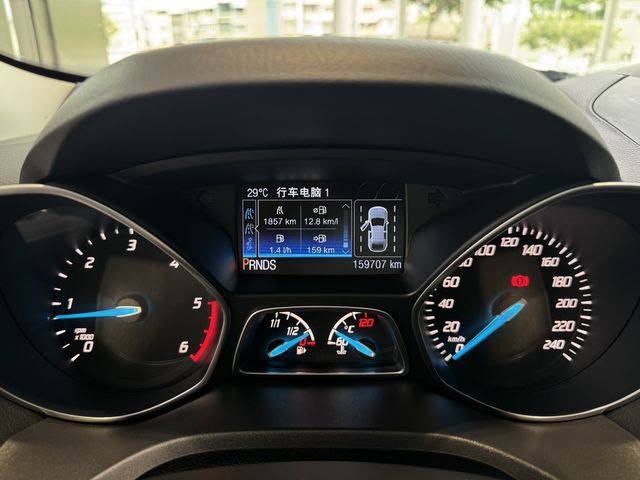 FORD福特 KUGA  第15張相片