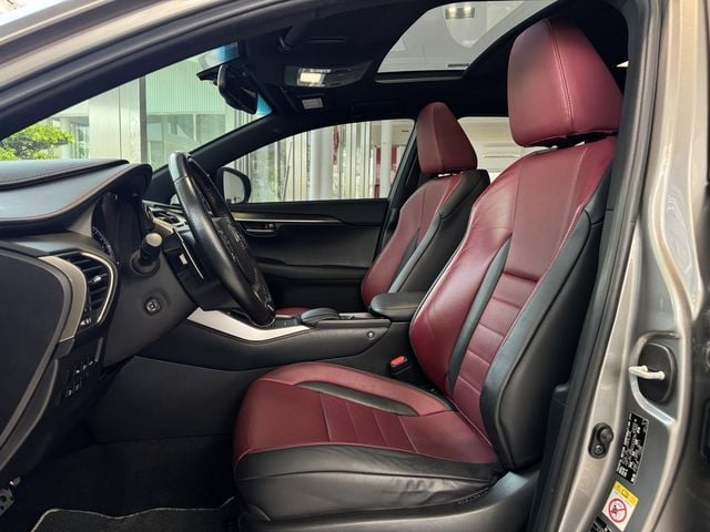 LEXUS凌志 NX300H  第10張相片
