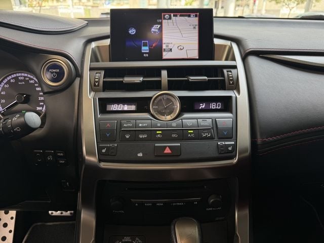 LEXUS凌志 NX300H  第12張相片