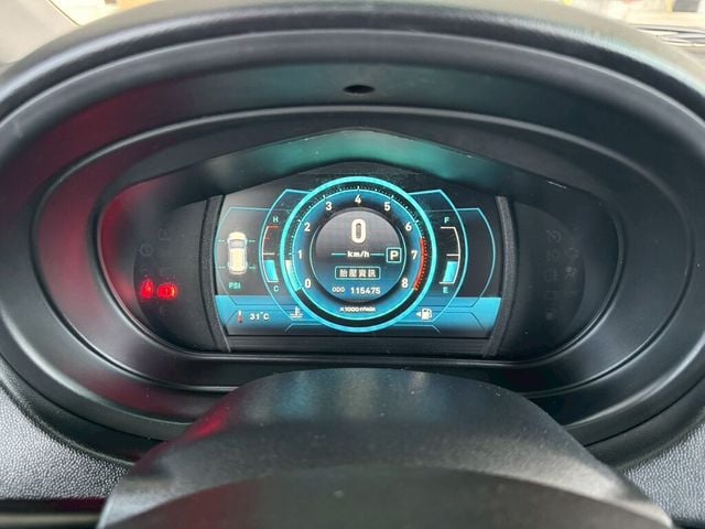 MITSUBISHI三菱 COLT PLUS  第5張相片