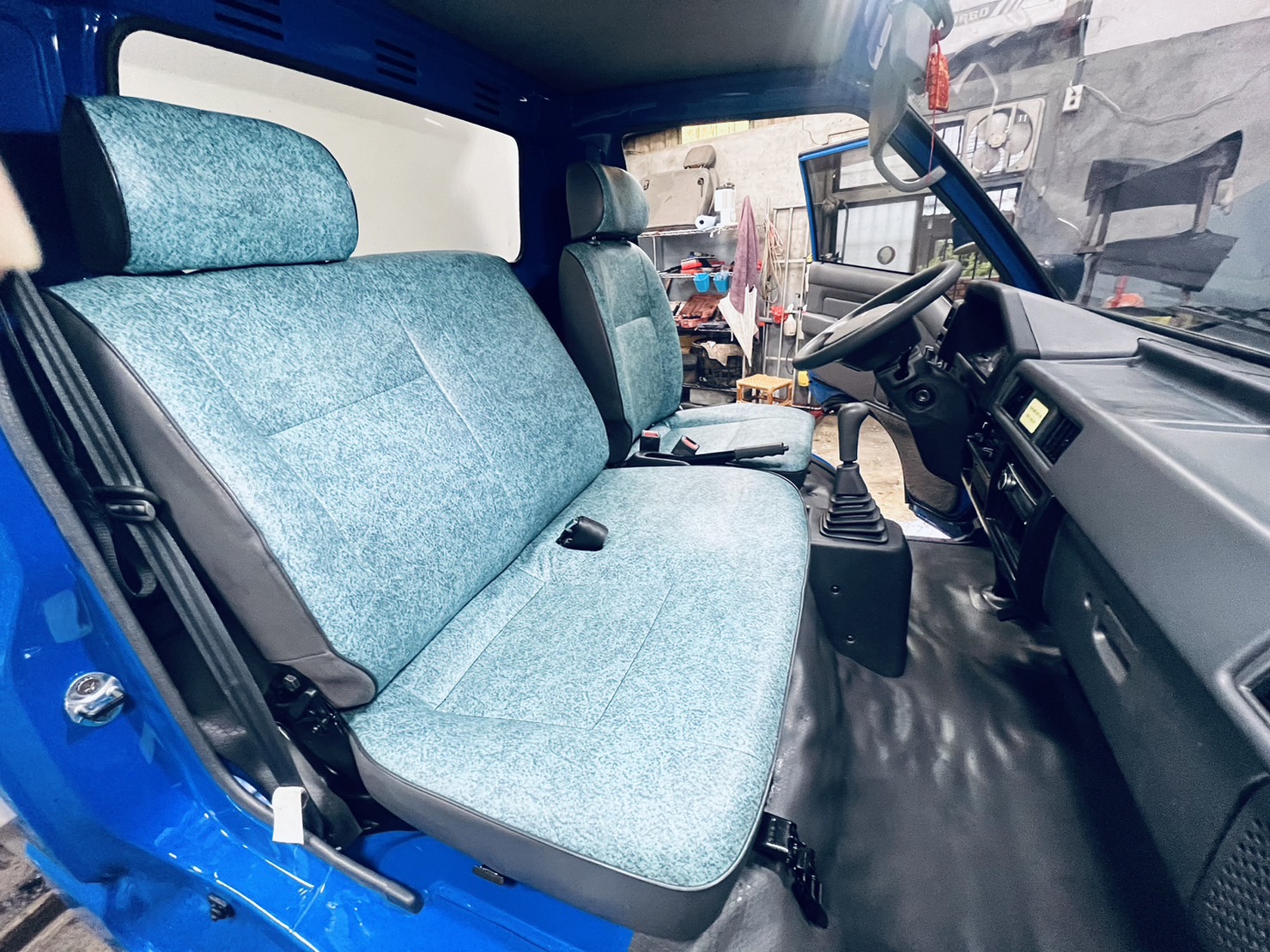 只跑4萬 2018年 中華 小貨車 手排 車體認證實車實價 里程保證(可配合監理系統查詢) 可配合視訊看車 在地40年老店  第5張相片