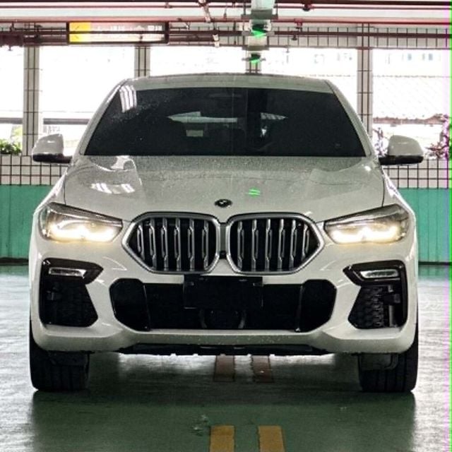 BMW寶馬 X6 XDRIVE40I  第3張相片