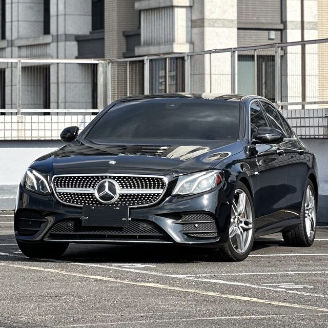 M-BENZ賓士 E300  第1張相片
