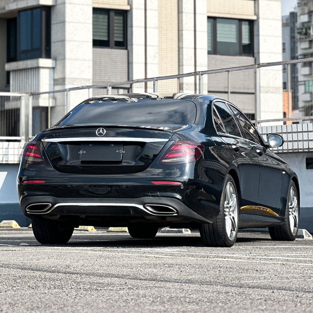 M-BENZ賓士 E300  第2張相片