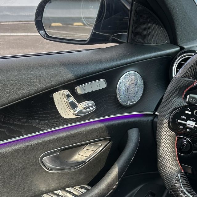 M-BENZ賓士 E300  第5張相片