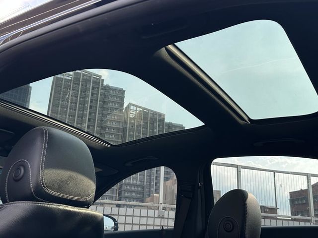 M-BENZ賓士 E300  第6張相片