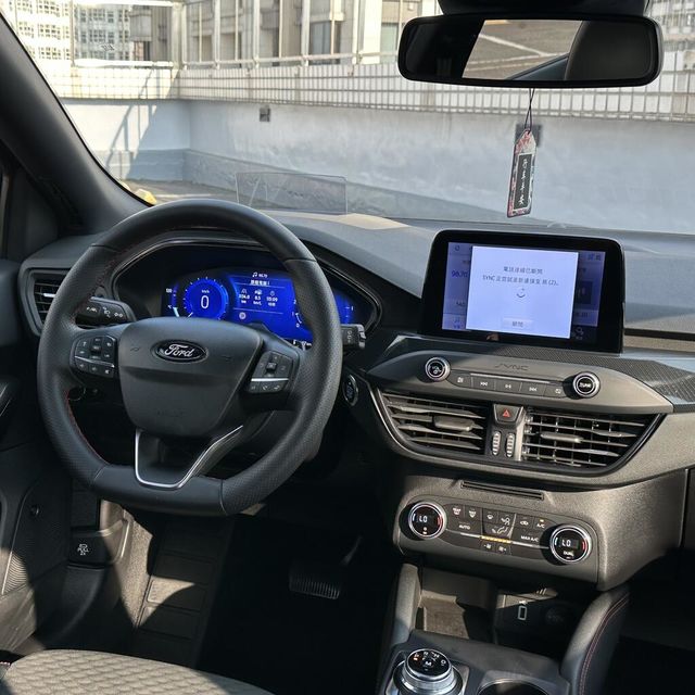 FORD福特 FOCUS ST  第6張相片