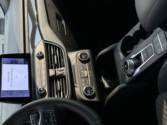 FORD福特 FOCUS ST  第7張相片