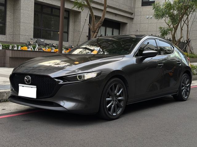 MAZDA馬自達 MAZDA 3  第3張相片