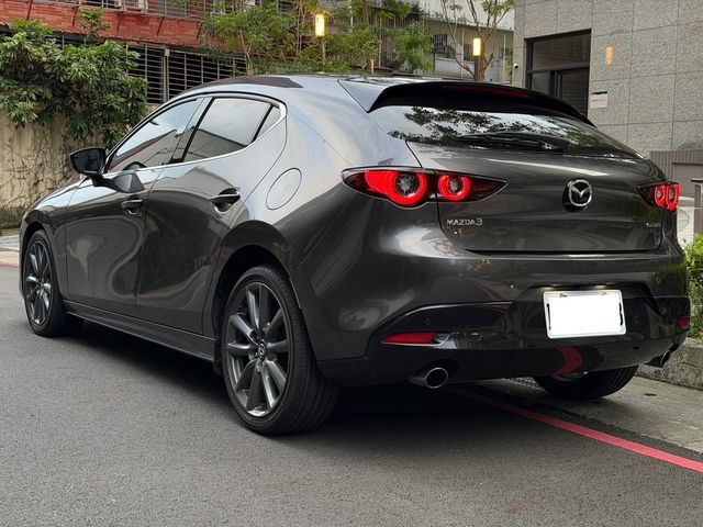 MAZDA馬自達 MAZDA 3  第6張相片